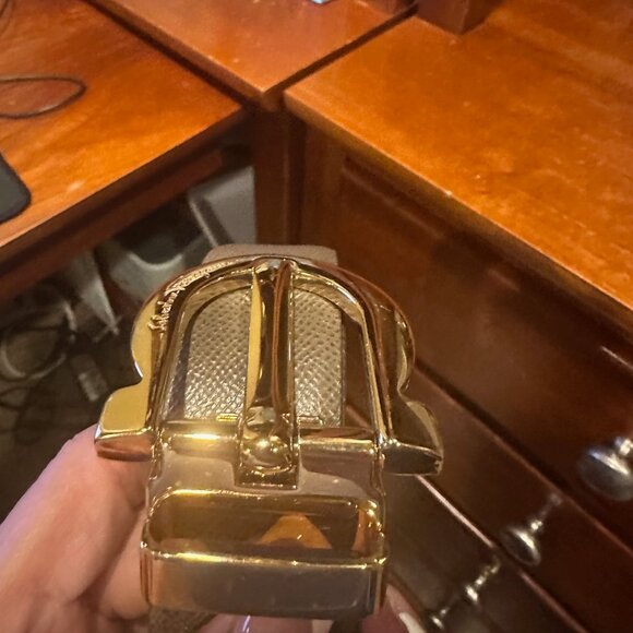 Salvatore Ferragamo Beige Textured Leather Belt with Gold Buckle 95 cm - Picture 4 of 10